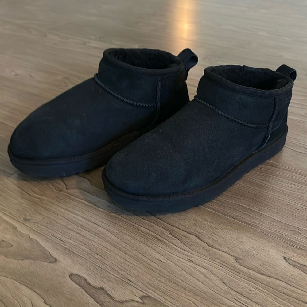 UGG Ultra Mini Classic Boot Black